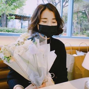 Meet your Posher, Eunah